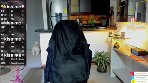 SANTI  independent model online show from October 29, 2:47 am