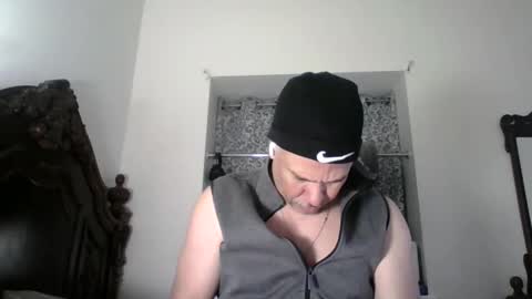 luis online show from April 6, 4:20 am