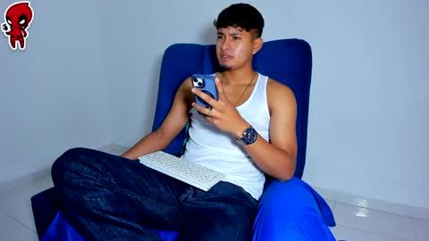  Dominic  online show from April 7, 2:00 am