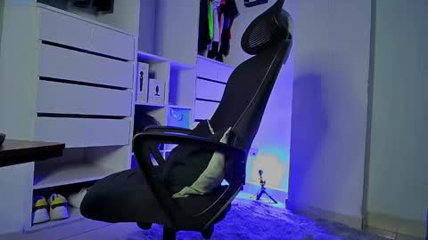 Donat Independent Model online show from October 30, 12:57 am