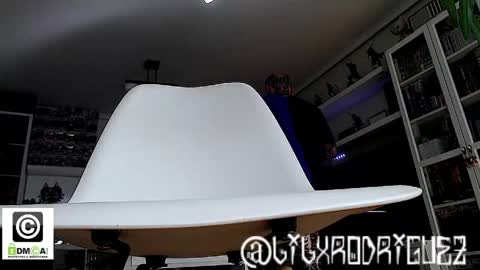 I DIGZ  .K.. D  .K.. PIG PPP online show from May 14, 3:43 pm