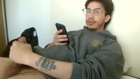dondiego01 online show from May 19, 6:58 pm