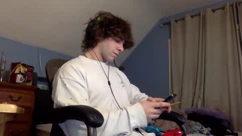 donutking42069 online show from February 22, 3:08 am