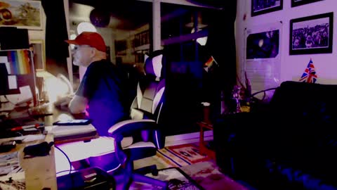 dopeleaf2 online show from December 8, 9:30 pm