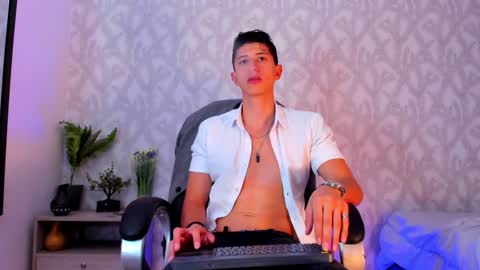 dorian_mystery online show from January 31, 7:18 am