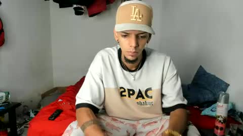douglas_gallegos online show from June 24, 6:49 am