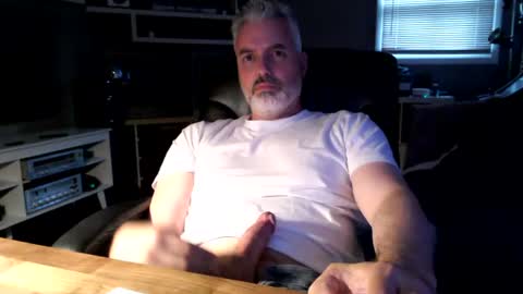 dr_dave20 online show from August 1, 7:46 pm