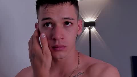 Snapshot of drake_carter1 chatting on September 17, 2:45 am drake_carter1 online show from September 17, 2:45 am