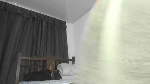 drake whitee Independent Model online show from February 23, 4:01 am