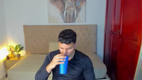 Snapshot of drakesmith01 chatting on September 21, 8:31 pm Drake Smith online show from September 21, 8:31 pm