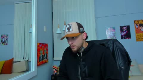 Snapshot of drako_lamar chatting on March 3, 12:21 pm Drako online show from March 3, 12:21 pm