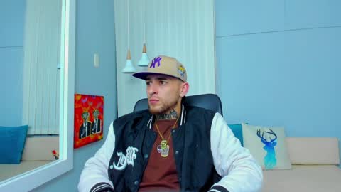 Snapshot of drako_lamar chatting on December 5, 12:22 pm Drako online show from December 5, 12:22 pm