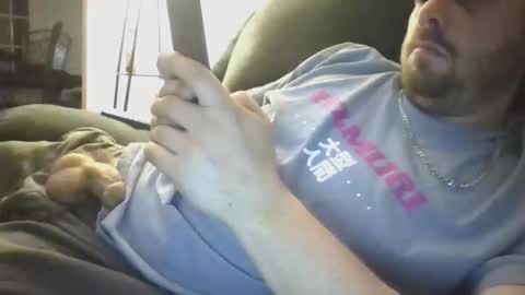 playing solo come join  online show from January 15, 4:38 am