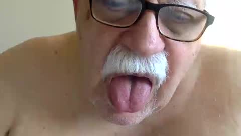 drnick069 online show from July 6, 4:09 pm