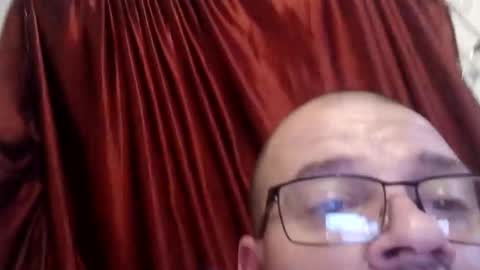 Snapshot of droc1824 chatting on February 28, 7:37 am droc1824 online show from February 28, 7:37 am