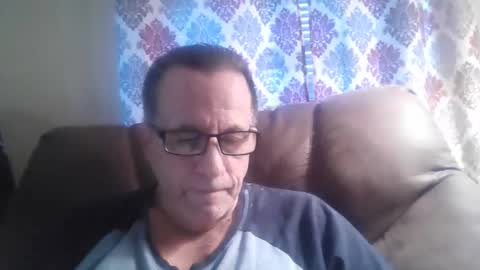 Snapshot of drthick1224 chatting on October 18, 6:35 pm drthick1224 online show from October 18, 6:35 pm