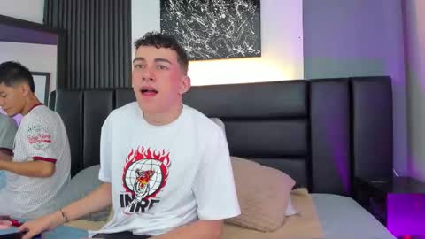 Thomas and Noah online show from September 17, 12:39 pm