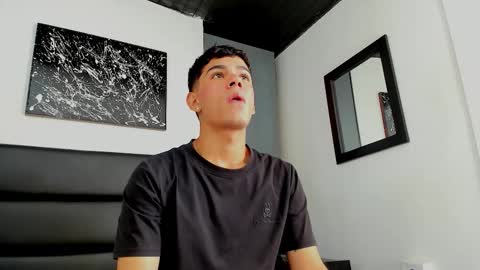 Thomas and Noah online show from October 14, 7:21 pm