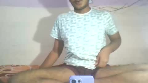 Aarav Tiwari online show from December 14, 1:23 am