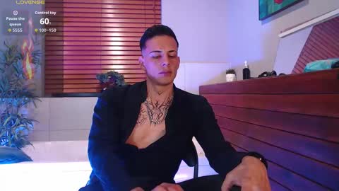 Dustin Sonne online show from November 26, 5:10 am