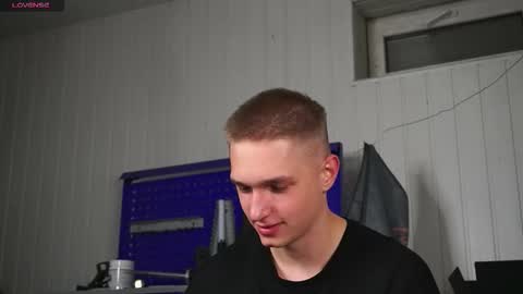 Dustyn online show from October 15, 4:47 pm