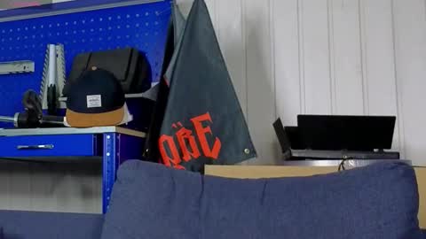 Dustyn online show from October 11, 5:06 pm