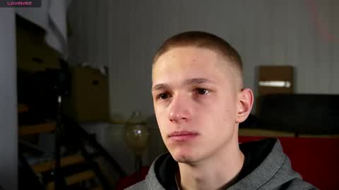 Dustyn online show from February 16, 2:32 pm