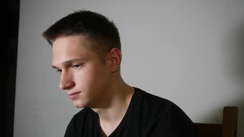 Dustyn online show from December 10, 1:22 pm