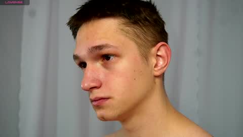 Dustyn online show from December 6, 2:28 pm