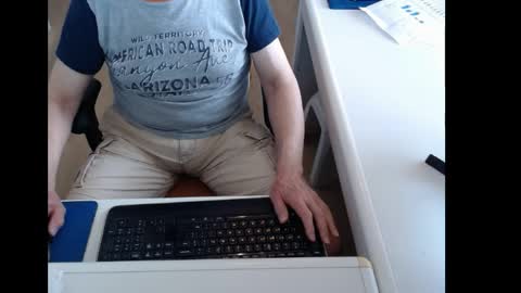 dutchpornking2 online show from May 24, 7:36 am
