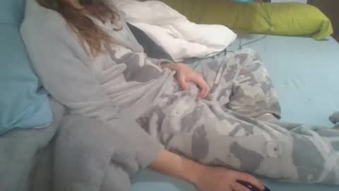 dv3nd3 online show from February 6, 11:51 am