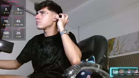 dyla_n18_ online show from March 8, 8:35 pm