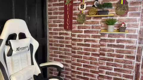 Dylangusss online show from March 11, 10:00 am