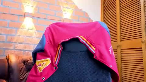 D Y L A N online show from February 20, 2:41 am