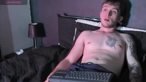 ---DYLAN--- online show from December 16, 2:18 am