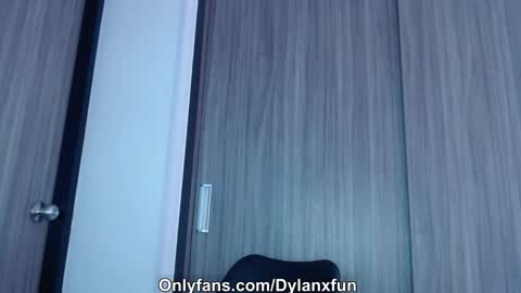 dylanxfun online show from November 6, 8:34 pm