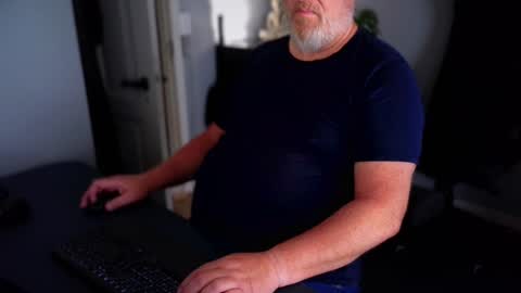 Mark online show from September 14, 9:44 am