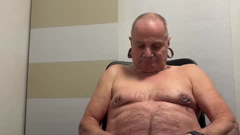 ebb02 online show from December 8, 2:52 pm