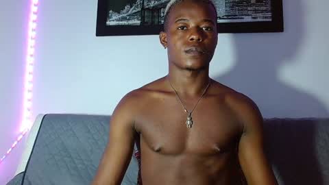 Snapshot of ebonny_stallion chatting on December 24, 6:50 pm Chris Palaz online show from December 24, 6:50 pm