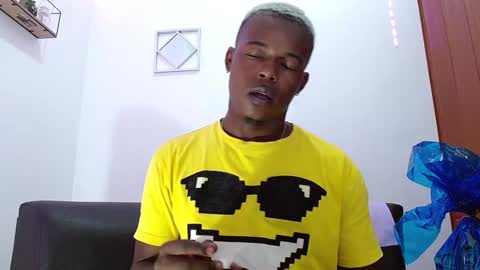 Snapshot of ebonny_stallion chatting on December 18, 7:19 pm Chris Palaz online show from December 18, 7:19 pm