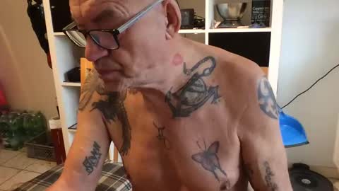 eddelmar online show from December 2, 9:55 am