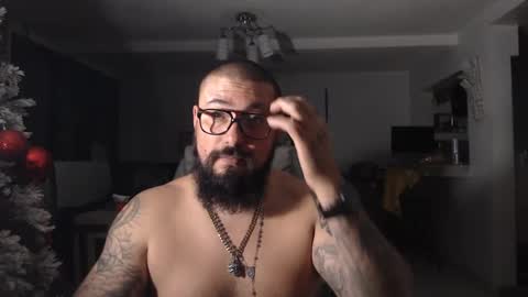 edgarram83 online show from December 13, 7:26 am