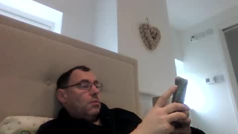 edinandy77 online show from December 18, 10:22 am