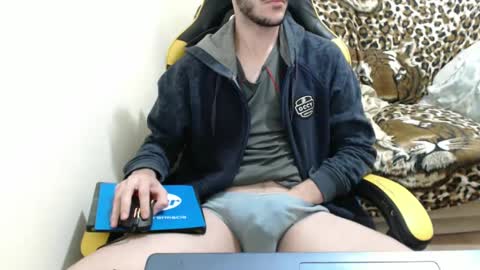 eduardobrain7 online show from September 26, 1:36 am