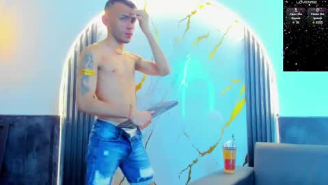 Snapshot of edward_24_ chatting on October 11, 5:22 am Edward Colleman online show from October 11, 5:22 am