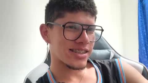 edward_2709 online show from July 24, 6:04 pm
