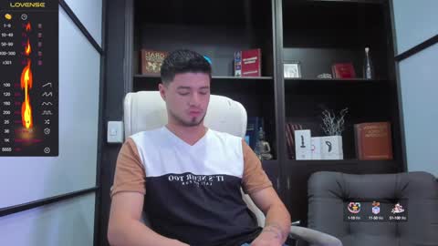 Edward Ross online show from January 3, 8:01 pm