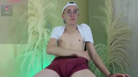 Elian online show from January 31, 1:34 pm