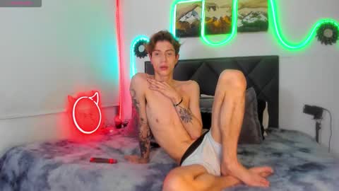 eliann_adam online show from September 16, 6:47 am