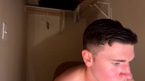 elijahkinky24 online show from May 18, 7:07 pm